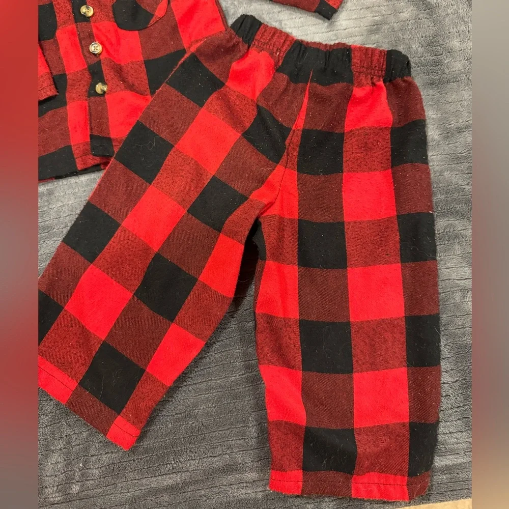 Old Navy 6-12M flannel pajama set